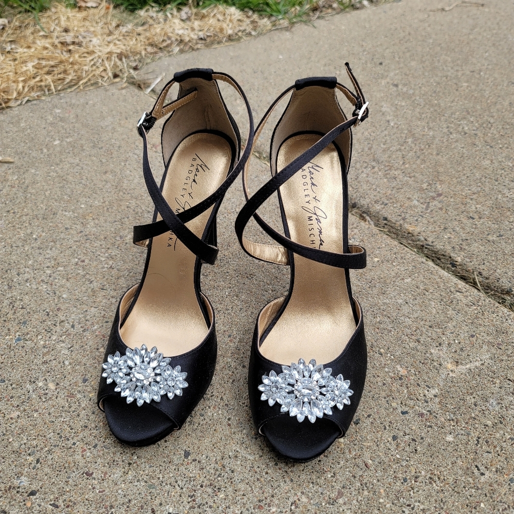 NWOT Badgley Mischka Black Evening Heels S…
